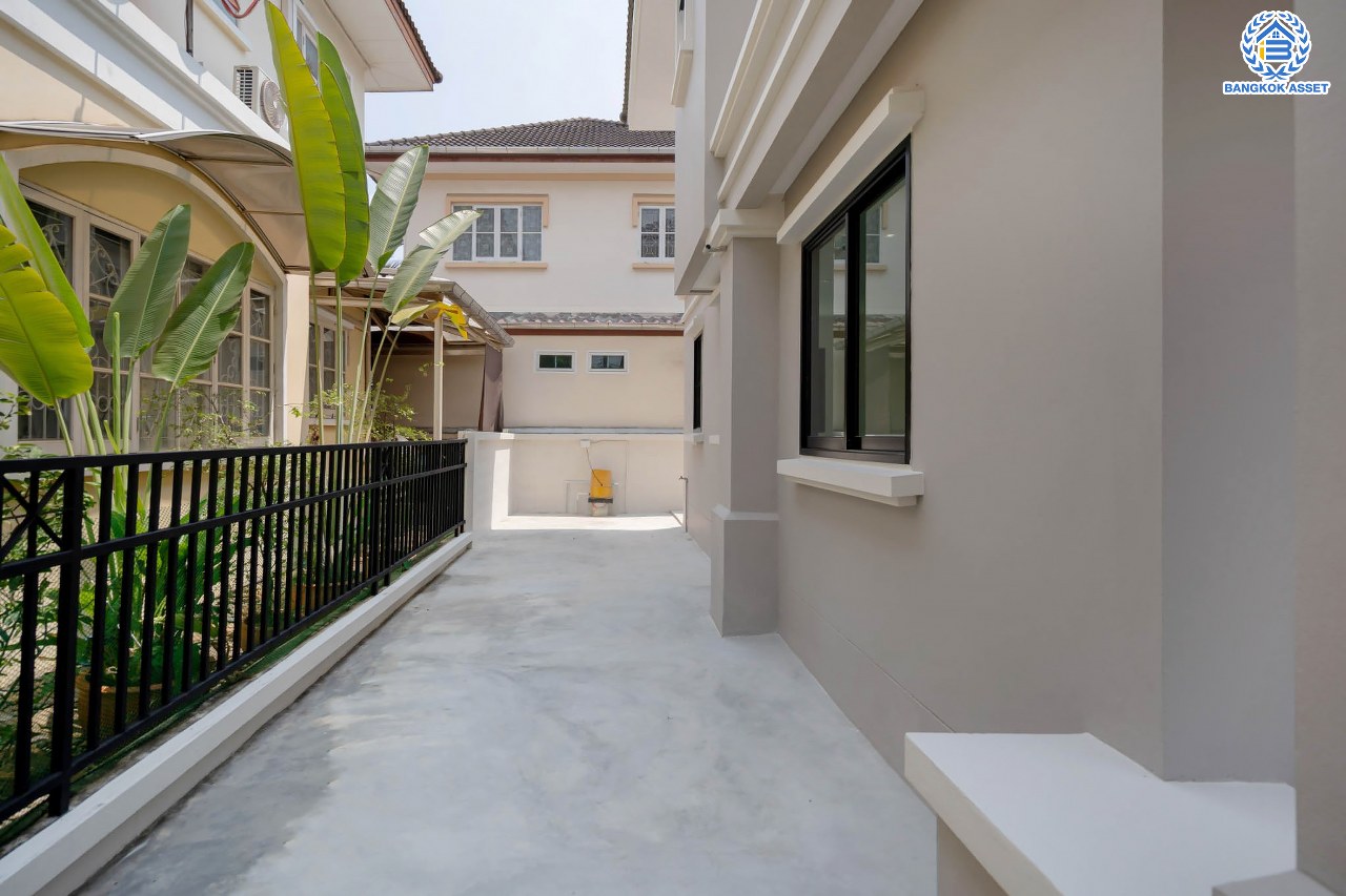 บ้านมือสองตกแต่งใหม่ โครงการ ชัยพฤกษ์ ทวีวัฒนา แบรนด์ LH เนื้อที่ 51 ตร.ว. ตอบโจทย์ทุกการอยู่อาศัย ด้วยฟังก์ชัน 3 ห้องนอน 2 ห้องน้ำ 1 ที่จอดรถ บนทำเลศักยภาพ เชื่อมต่อทางคู่ขนานลอยฟ้าบรมราชชนนี ใกล้ ม.มหิดล และเซ็นทรัลศาลายา